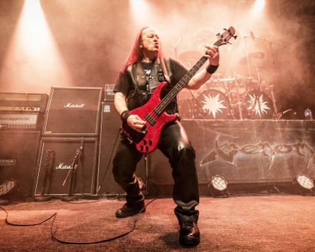 Lant performing with Venom in Oslo in 2022.