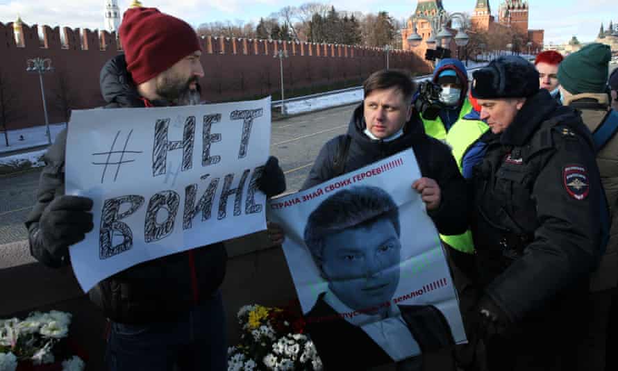 Anti-war protesters in Moscow 