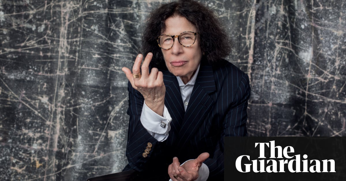 Fran Lebowitz: 'You do not know anyone as stupid as Donald Trump' 16