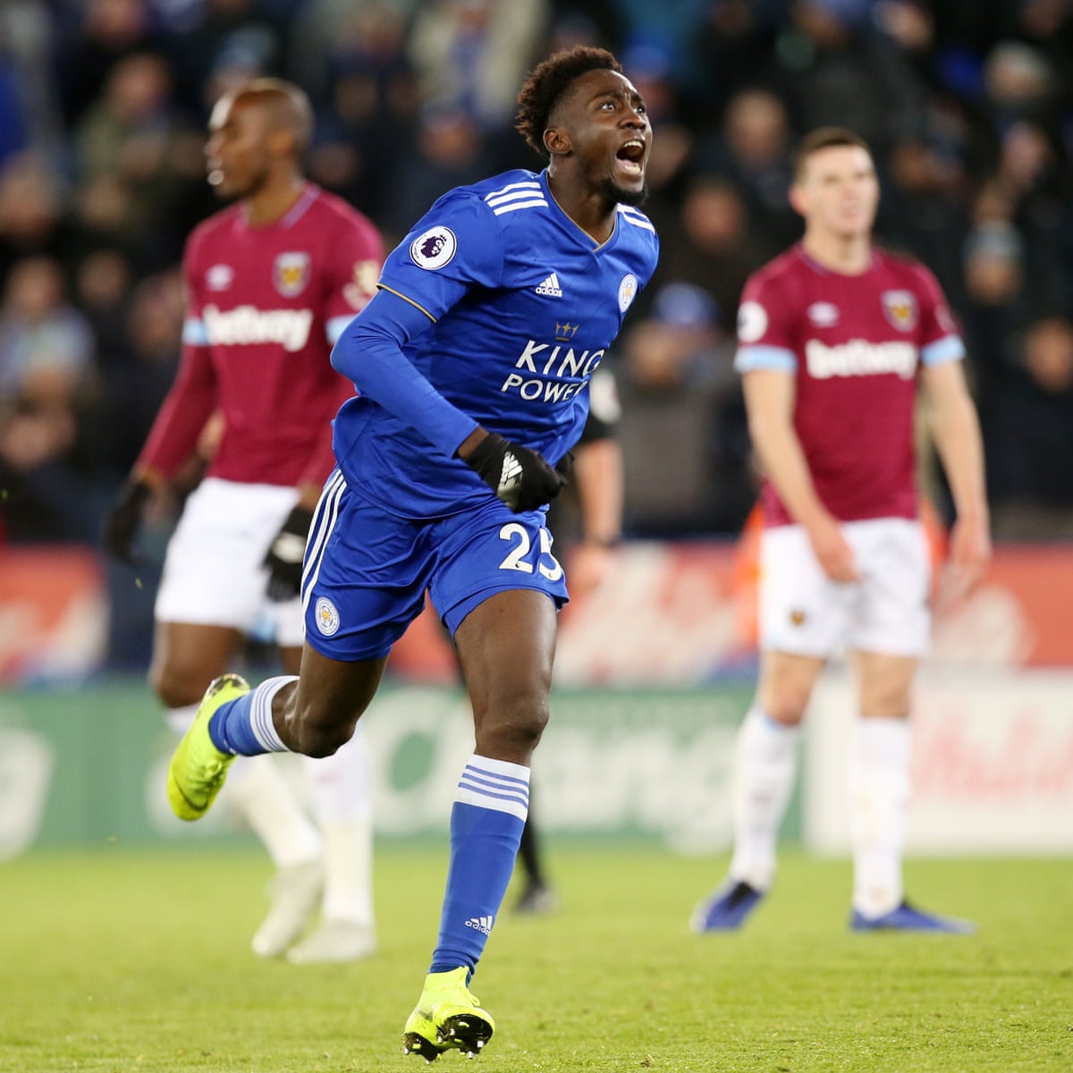 Wilfred Ndidi S Leveller Earns Draw For Leicester Against 10 Man West Ham Premier League The Guardian