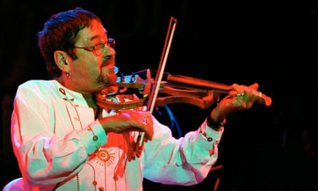 Dave Swarbrick playing at the Cropredy festival.