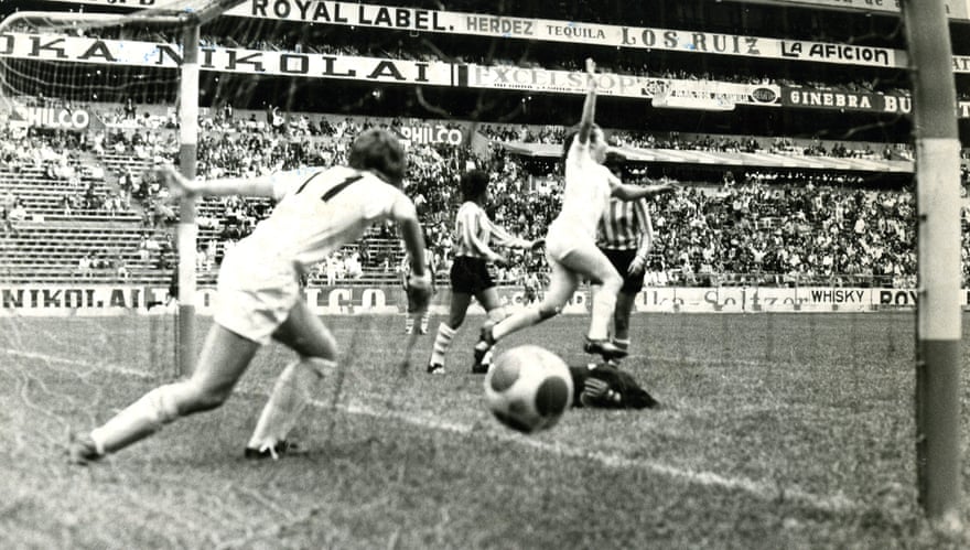 From Pink Goalposts To Blue Plaques A History Of Women S Football Women S World Cup 19 The Guardian From Pink Goalposts To Blue Plaques A History Of Women S Football Women S World Cup 19 The Guardian