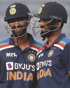 India’s KL Rahul, right, and batting partner Krunal Pandya both reach 50.