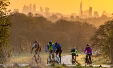 Cyclists in Richmond Park