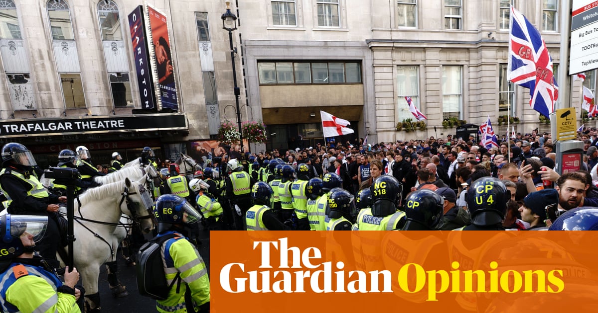 The Guardian view on the UK’s dangerous moment: as Labour falters, the far right mobilises