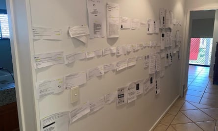 Emails and messages sent by the Wszolas to the airline and airport.