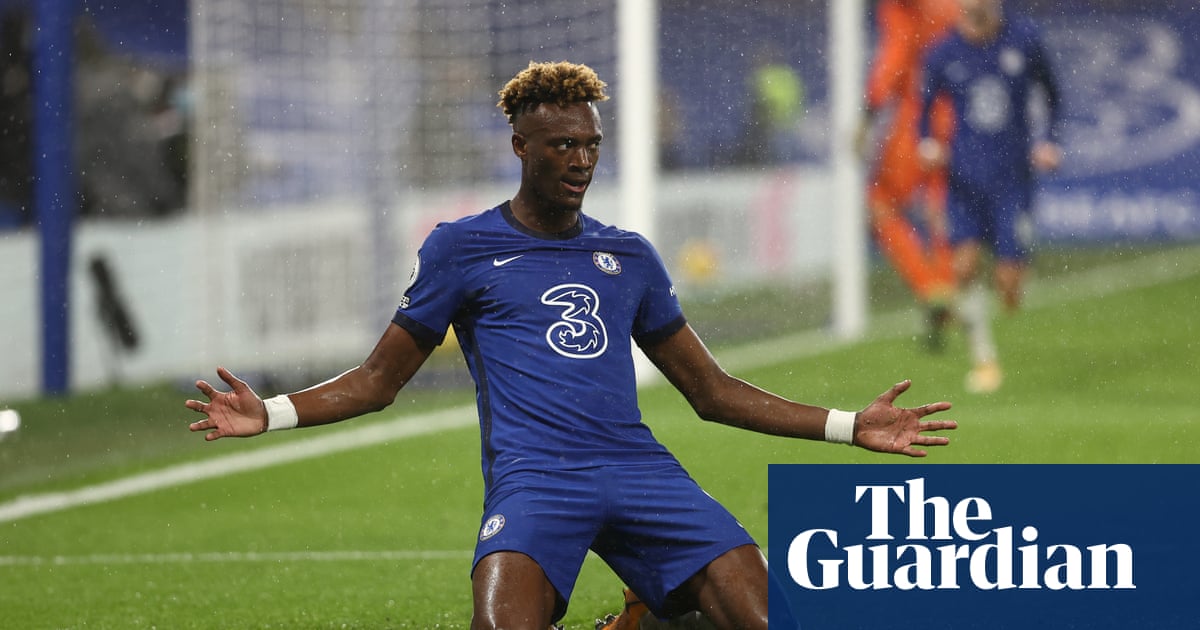 Tammy Abraham double gets Chelsea back on track with win over West Ham