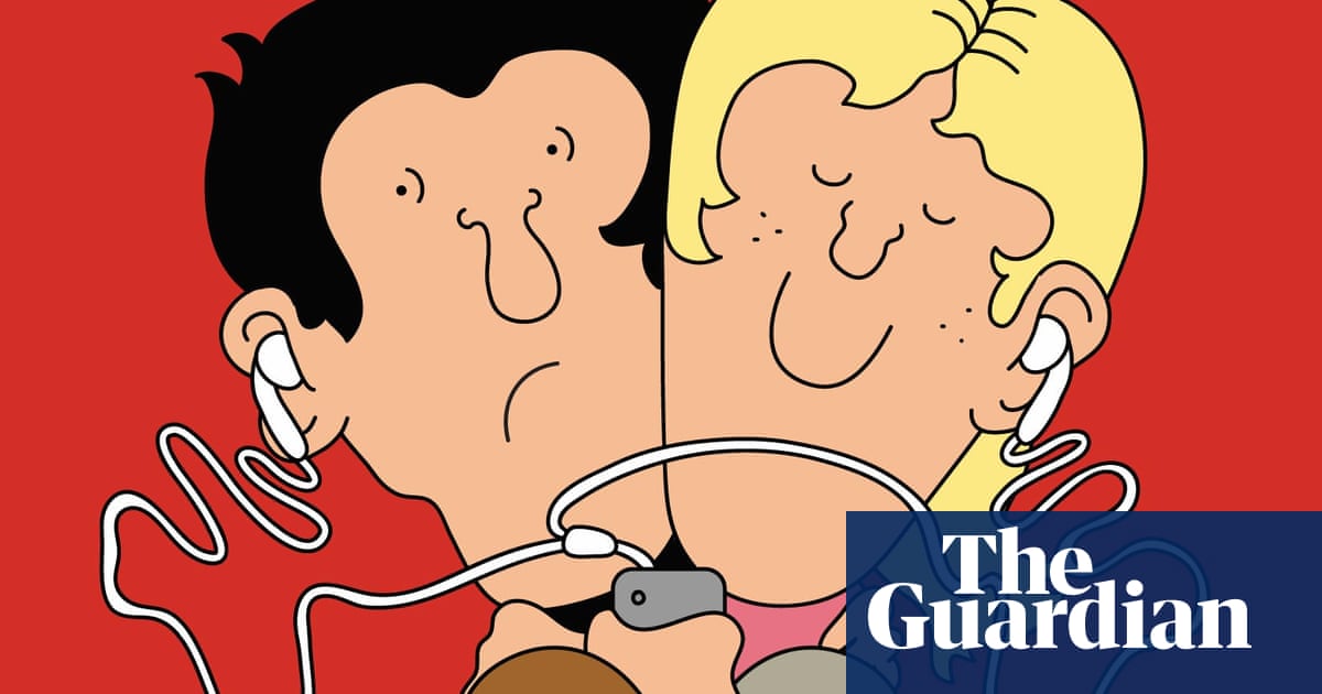 You be the judge: should my girlfriend stop using my earphones?