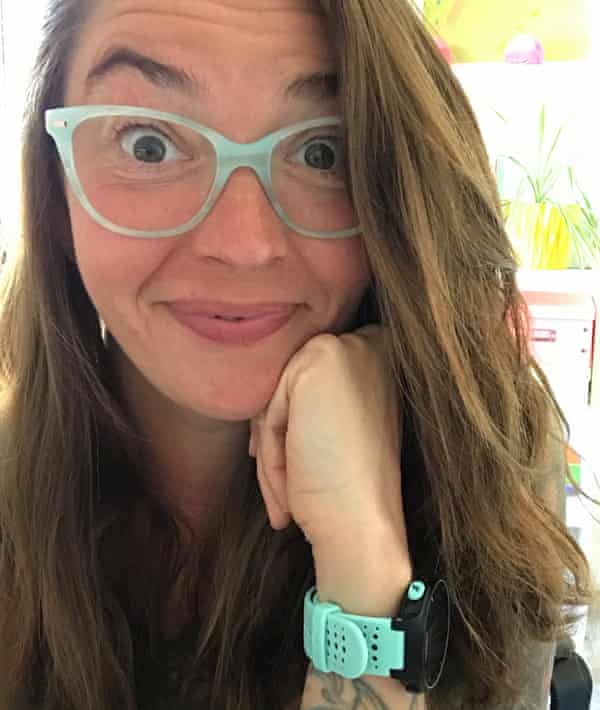 Angela Chick sako, kad jos kortelės vis dar parduodamos „Paperchase“, tačiau ji iš jų nieko negauna.