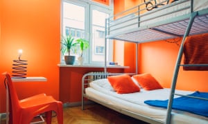 Mosquit-Hostel-Krakow-Triple-Shared-Bathroom