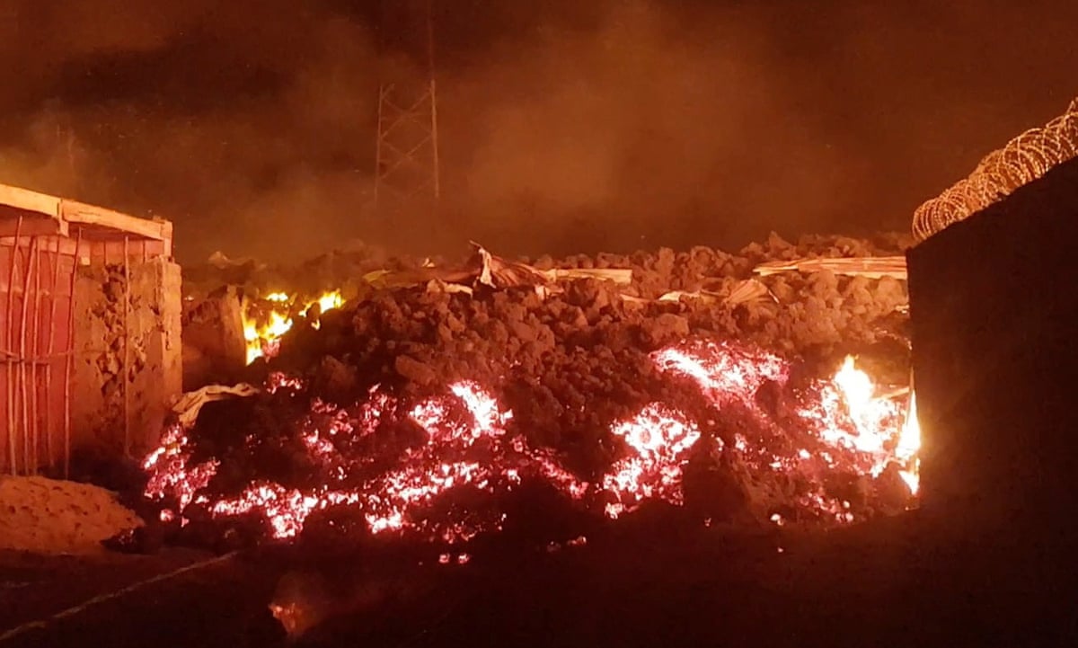 Drc Orders Evacuation Of Goma After Nyiragongo Volcano Erupts Democratic Republic Of The Congo The Guardian Drc Orders Evacuation Of Goma After Nyiragongo Volcano Erupts Democratic Republic Of The Congo The Guardian