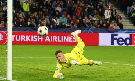Philipp Kohn of Salzburg with a great save against Chelsea.