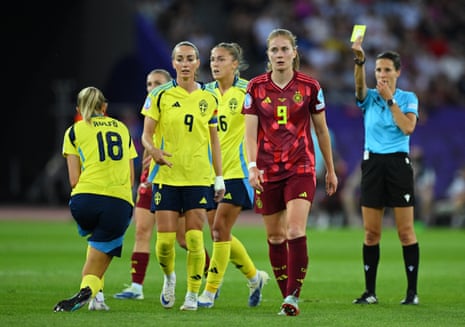 Sjoeke Nusken is shown the yellow card.