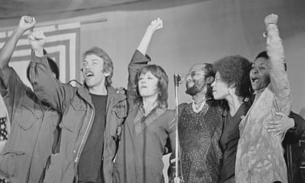 Jane Fonda with Donald Sutherland and other actors protesting against the Vietnam war.