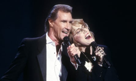 ‘It split my career down the middle’ … Jennifer Warnes and Bill Medley at the 1988 American music awards.