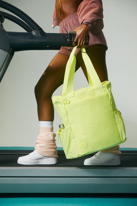 A product photo of a Beis Sport Tote
