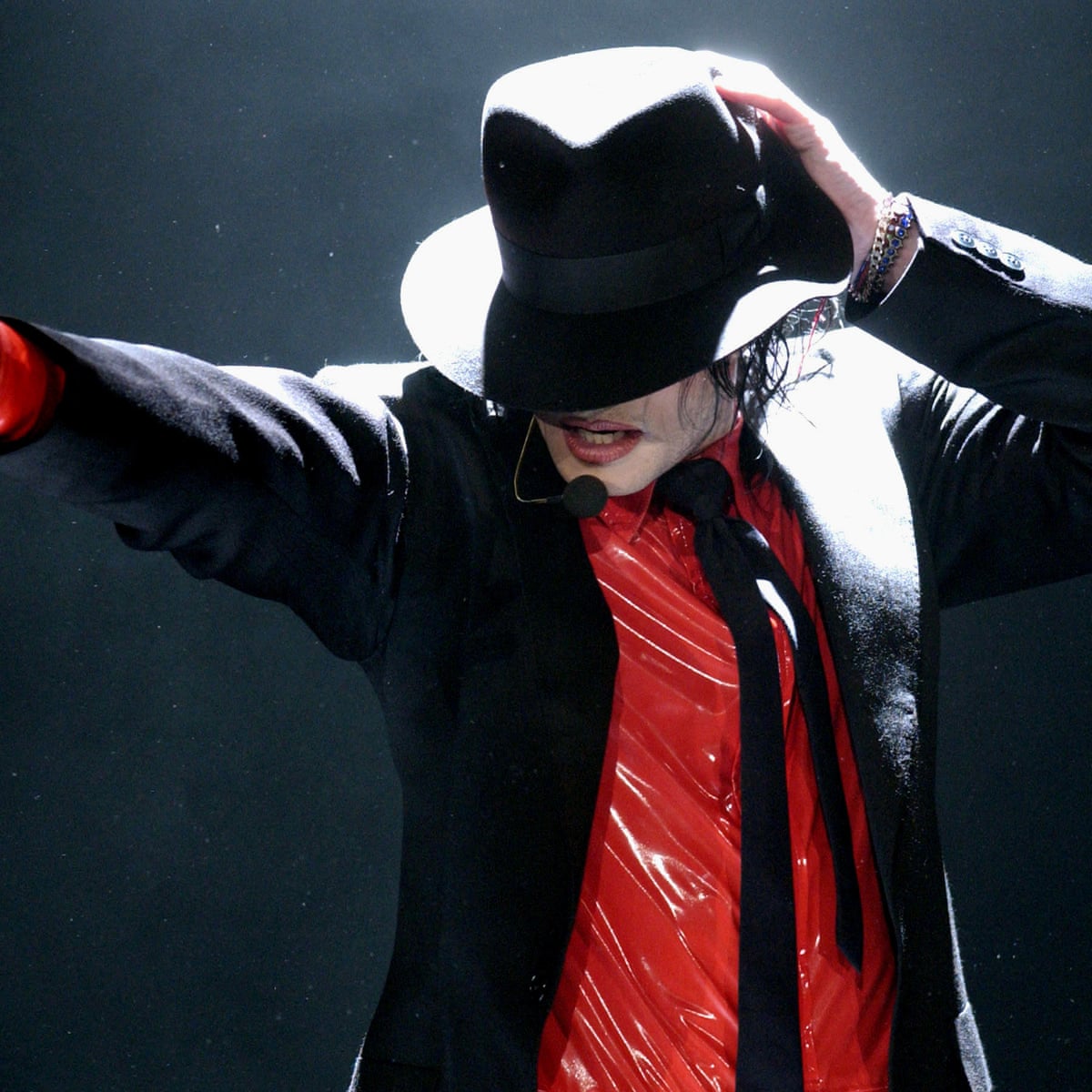 Michael Jackson Chilling Film Forces America To Confront Singer S Legacy Michael Jackson The Guardian