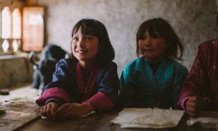 Lunana: A Yak in the Classroom.