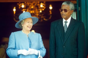 1995: Queen Elizabeth II and Nelson Mandela in South Africa