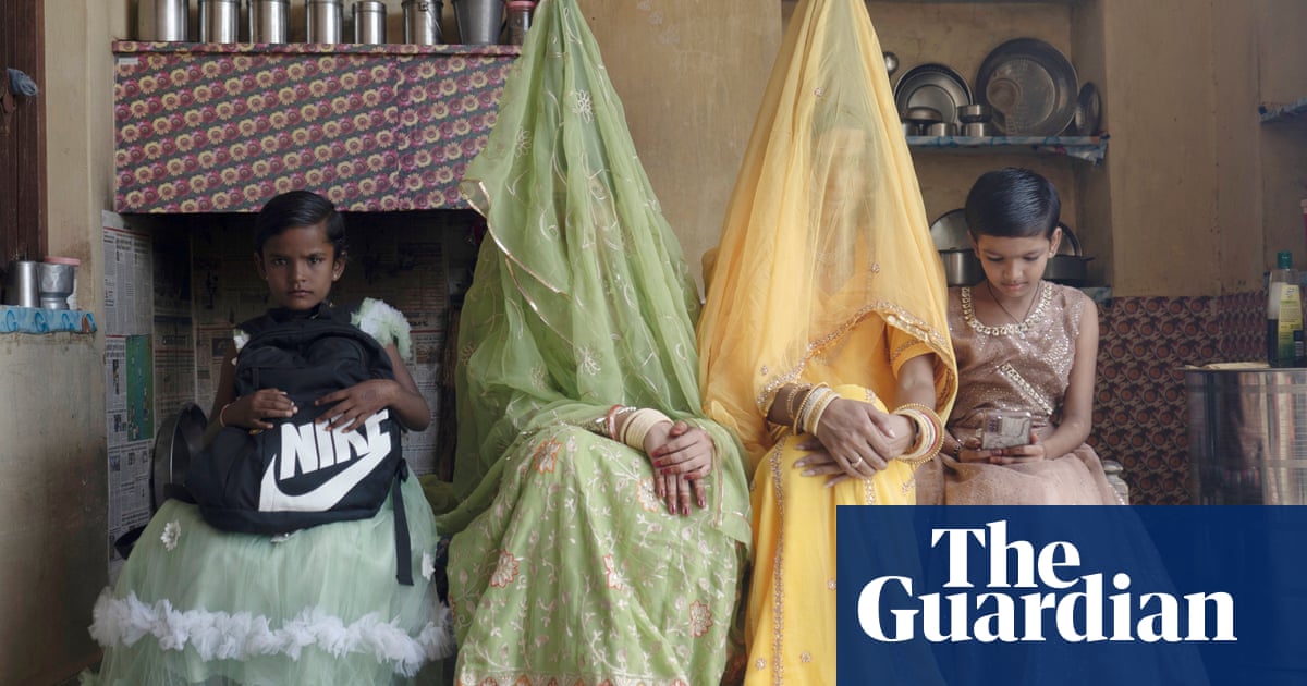 Kitchen gods and Chinese opera: views from the diaspora  in pictures