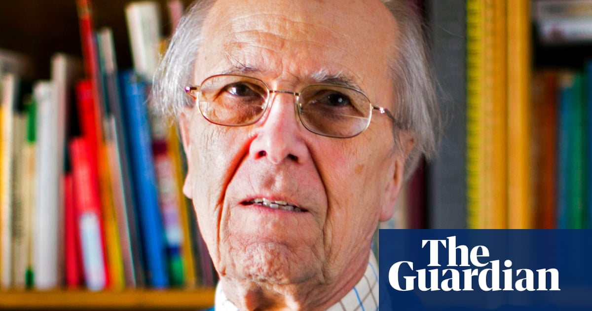 Norman Tebbit, former Tory cabinet minister, dies at 94