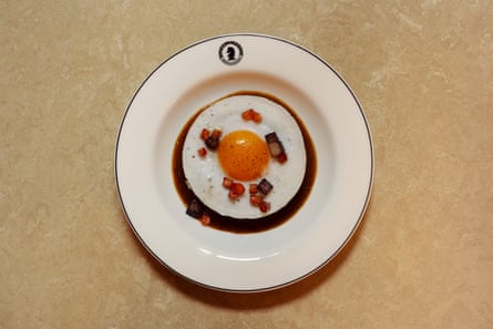 Bubble and Squeak at The Grand Divan at Simpsons on the Strand-3629