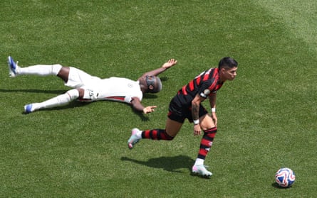 Luiz Araujo in action against Chelsea