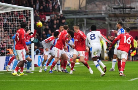 Action shot of a football match between Crystal Palace and Nottingham Forest