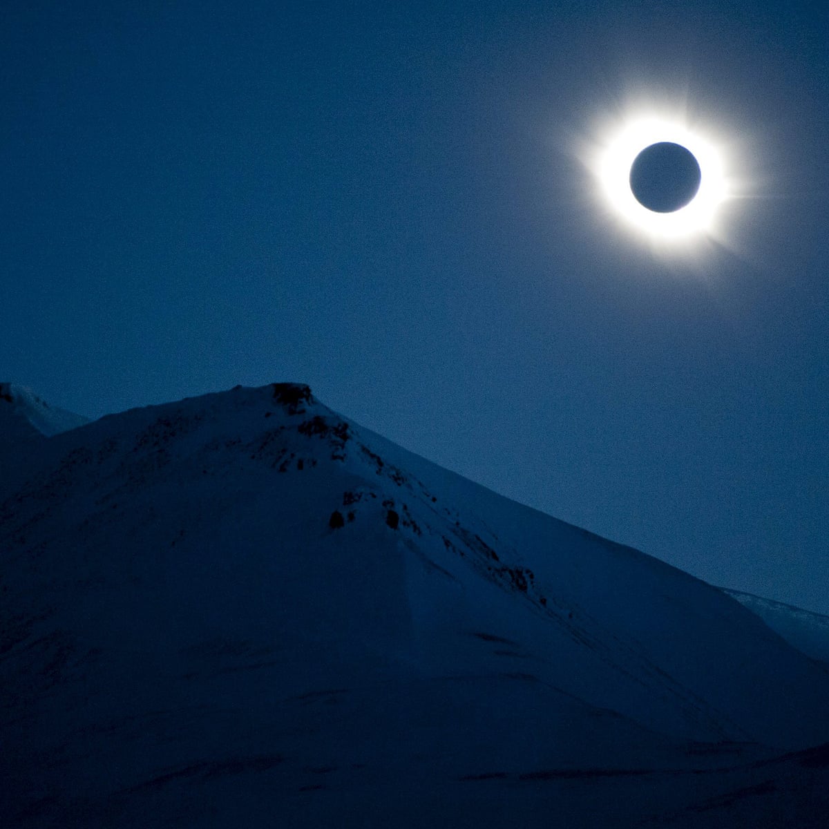 How To Watch The Total Solar Eclipse Across America Solar Eclipses The Guardian How To Watch The Total Solar Eclipse Across America Solar Eclipses The Guardian