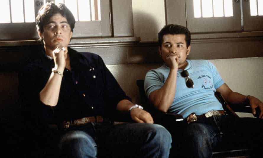 Benicio Del Toro and Jacob Vargas.