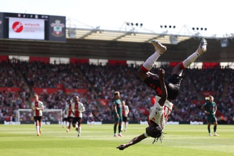 Kamaldeen Sulemana celebrates the equaliser for Southampton.