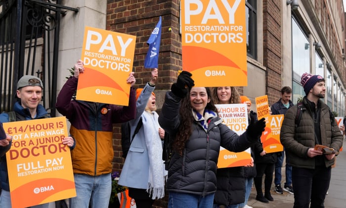 Junior Doctor Salary Us junior-doctor-salary-us