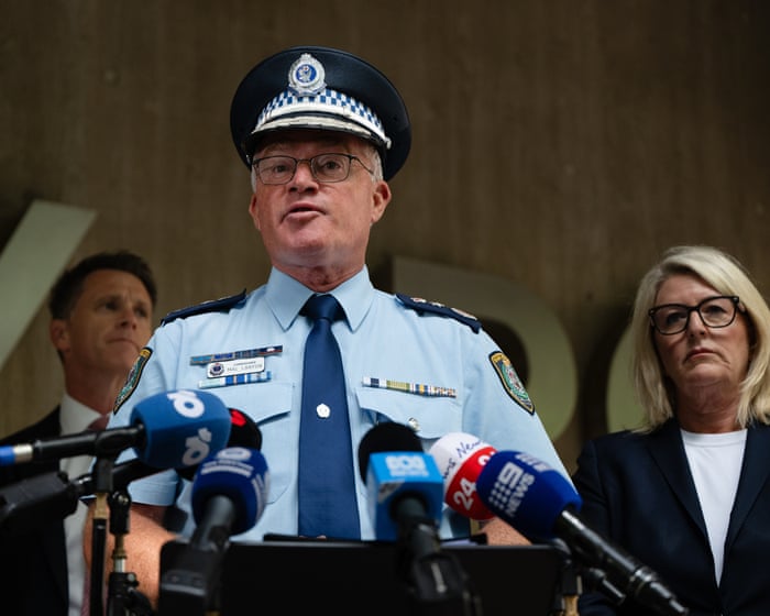 NSW police commissioner made last-minute bid to hold closed-door hearings into Sydney anti-Herzog protest
