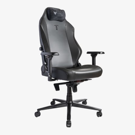 Secretlab Titan Evo.