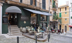 Biblioteca de Babel exterior