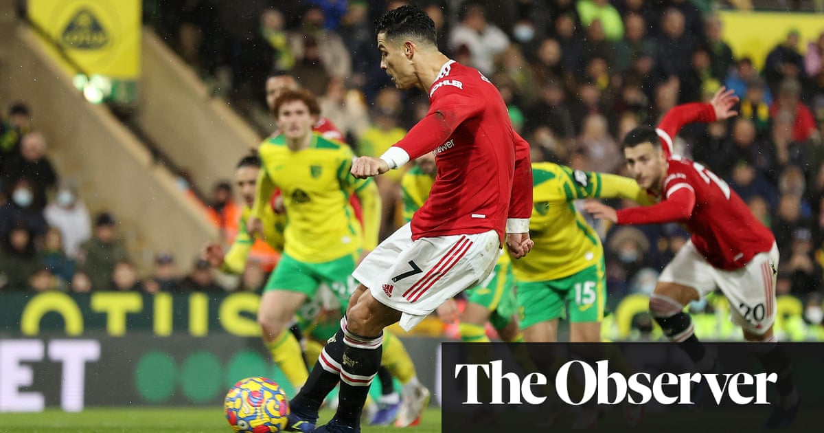 Cristiano Ronaldo’s penalty gives Manchester United win over Norwich