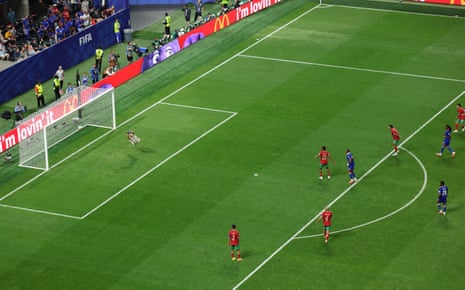Wilson Isidor scores a brilliant second goal for Haiti!