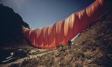 One-day wonder … the 400-metre, six-tonne curtain across Rifle Gap, Colorado.