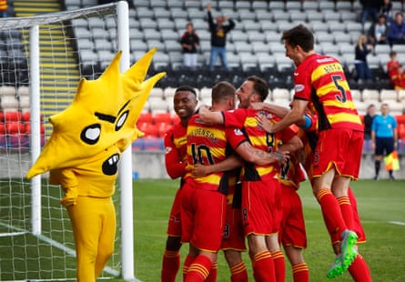 Patrick Thistle score against Kilmarnock and club mascot Kingsley joins the celebrations.