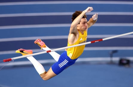 Sweden’s Armand Duplantis captures his third world indoor title.