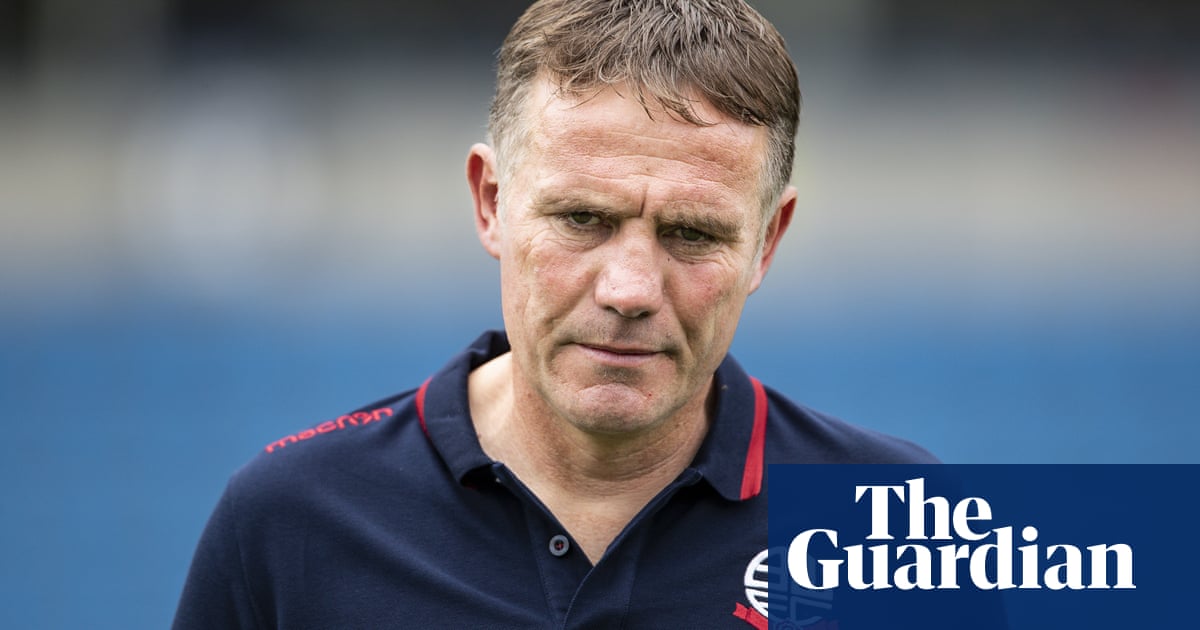 Bolton accept resignations of manager Phil Parkinson and his assistant