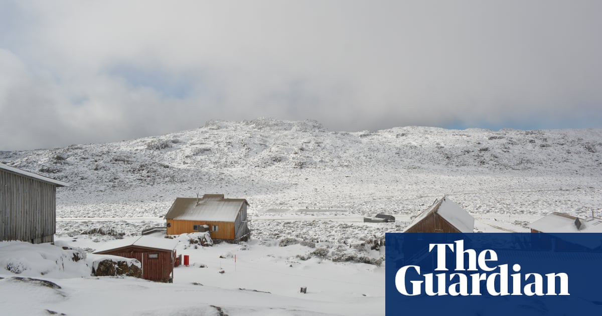 Antarctic blast brings heavy snowfalls and huge swells to Australia’s south-east