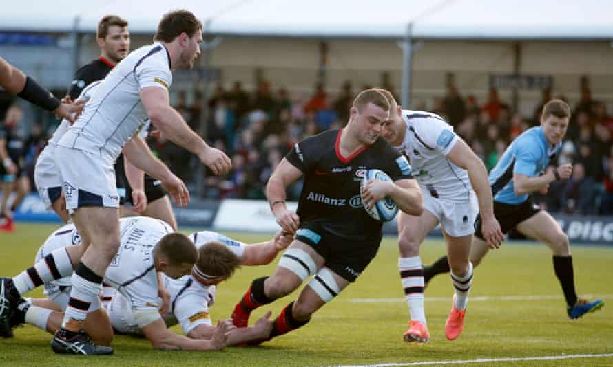 Ben Earl goes over for Saracens’ opening try.