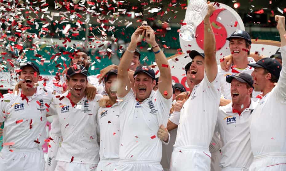 England captain Andrew Strauss lifts the Ashes urn after winning the fifth Test at the SCG in January 2011