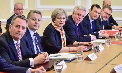 Jeremy Heywood (on Theresa May’s right) at a joint ministerial committee meeting in Cardiff City Hall, January 2017.