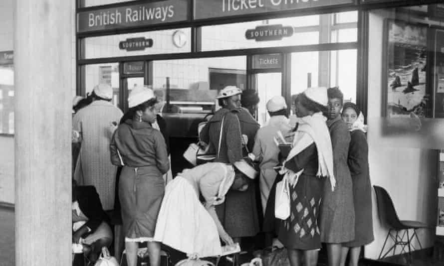 People from Jamaica arrived at Gatwick Airport in 1962.