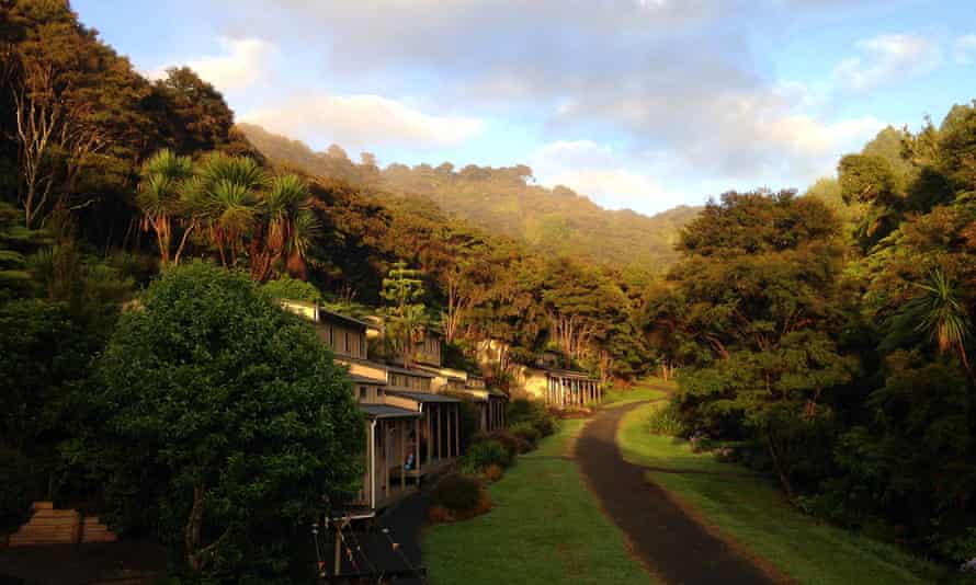 The grounds of the mediation retreat near Auckland.