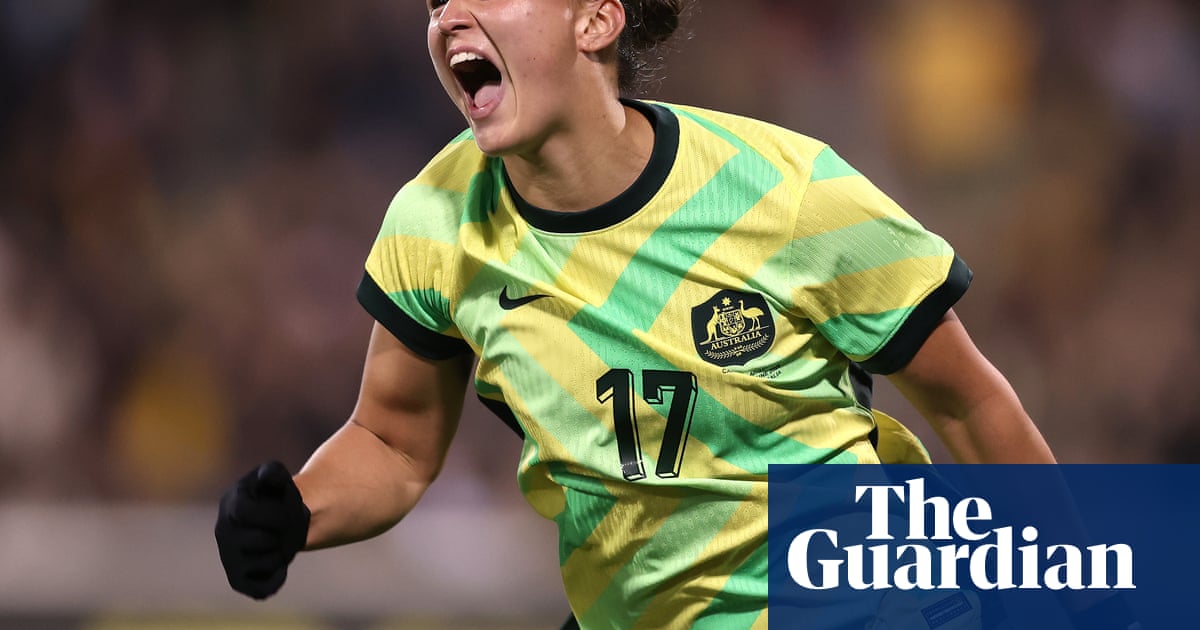 Amy Sayer scores twice as Matildas celebrate Tom Sermanni's farewell in style