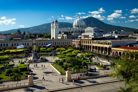 Plaza Libertad in San Salvador, with the Monument to the Heroes and the domed Metropolitan Cathedral to the Holy Saviour behind it