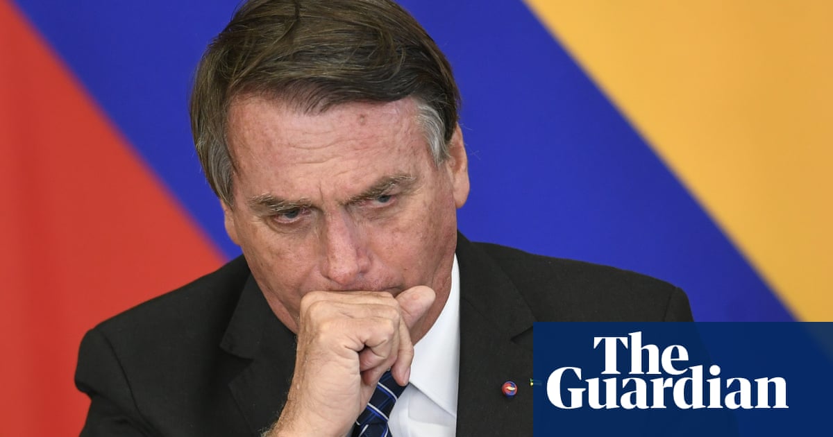 Charge Bolsonaro with murder over Covid toll, draft Brazil senate report says